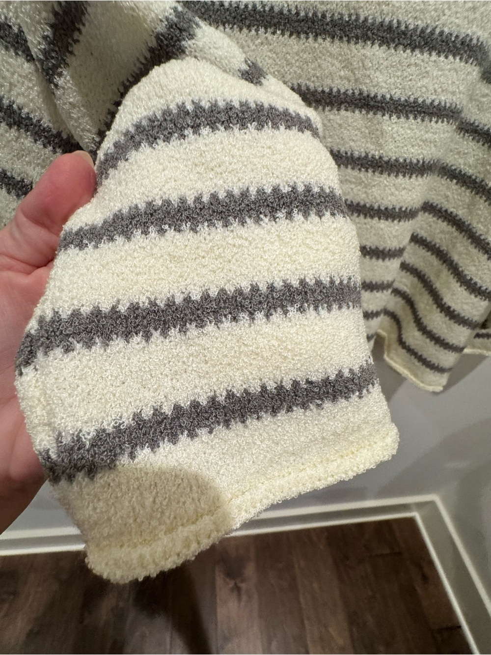 Promesa Cream & Gray Striped Scoop Neck Sweater - Picture 10 of 12